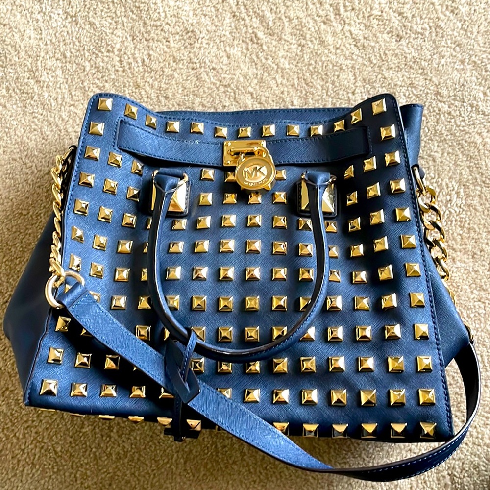 MICHAEL KORS gold studded navy purse